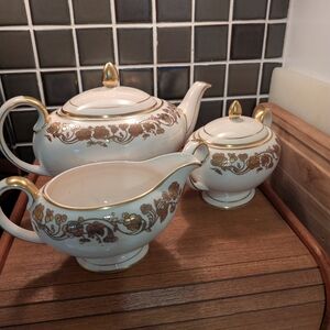 Vintage Sadler Mayfair Gold Leaf Teaset